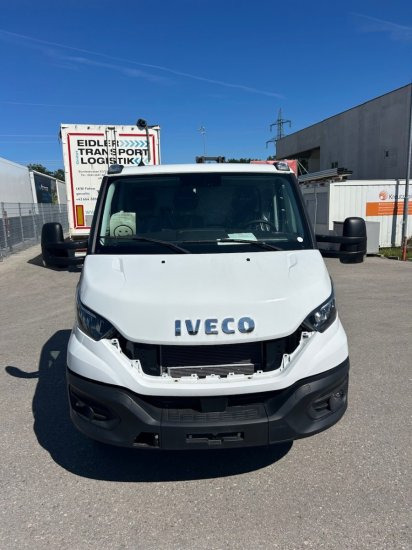 Iveco Daily 40 - 180 Fahrgestell, E6 Ohne Motor/Ohne Getriebe - משאית עם שלדת תא: תמונה 2 Iveco Daily 40 - 180 Fahrgestell, E6 Ohne Motor/Ohne Getriebe - משאית עם שלדת תא: תמונה 2