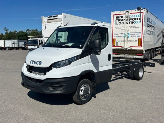 Iveco Daily 40 - 180 Fahrgestell, E6 Ohne Motor/Ohne Getriebe - משאית עם שלדת תא: תמונה 1 Iveco Daily 40 - 180 Fahrgestell, E6 Ohne Motor/Ohne Getriebe - משאית עם שלדת תא: תמונה 1