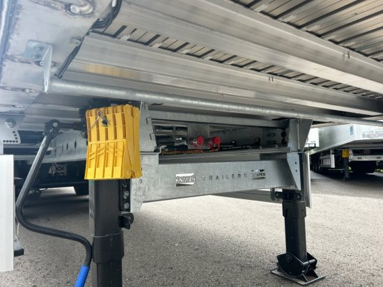 Knapen K100 Schubboden, Neufahrzeug, 10mm Boden, Liftachse, Funk - סמיטריילר עם רצפת הליכה: תמונה 5 Knapen K100 Schubboden, Neufahrzeug, 10mm Boden, Liftachse, Funk - סמיטריילר עם רצפת הליכה: תמונה 5