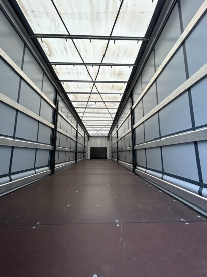 חָדָשׁ סמיטריילר עם וילונות צד Krone 1-achs Auflieger, Heckabstützung XL Zertifikat, Edscha-Verdeck,: תמונה 11 חָדָשׁ סמיטריילר עם וילונות צד Krone 1-achs Auflieger, Heckabstützung XL Zertifikat, Edscha-Verdeck,: תמונה 11