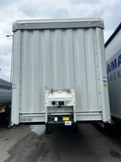 Krone 1-achs Auflieger, Heckabstützung XL Zertifikat, Edscha-Verdeck, - סמיטריילר עם וילונות צד: תמונה 2 Krone 1-achs Auflieger, Heckabstützung XL Zertifikat, Edscha-Verdeck, - סמיטריילר עם וילונות צד: תמונה 2