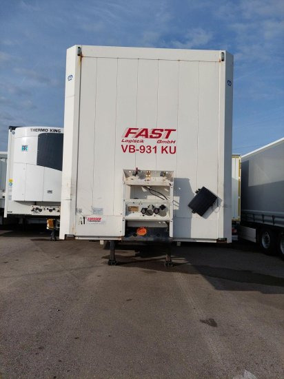 Krone SDK27 Kofferauflieger, Liftachse - סמיטריילר בתיבה סגורה: תמונה 2 Krone SDK27 Kofferauflieger, Liftachse - סמיטריילר בתיבה סגורה: תמונה 2