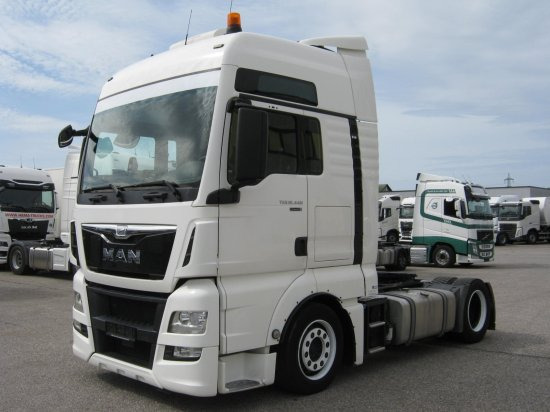 MAN TGX 18.440 XXL Low Deck, Retarder, Standklima, Euro 6, - יחידת טרקטור: תמונה 1 MAN TGX 18.440 XXL Low Deck, Retarder, Standklima, Euro 6, - יחידת טרקטור: תמונה 1