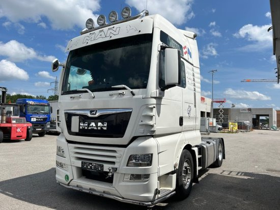 MAN TGX 18.460 XXL Intarder, Standklima, Automatik, EURO 6, Motorschaden/Engine Damage - יחידת טרקטור: תמונה 1 MAN TGX 18.460 XXL Intarder, Standklima, Automatik, EURO 6, Motorschaden/Engine Damage - יחידת טרקטור: תמונה 1