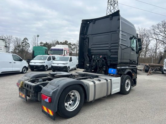 MAN TGX 18.510 BLS, Alufelgen, Intarder, Standklima, EURO 6 - יחידת טרקטור: תמונה 4 MAN TGX 18.510 BLS, Alufelgen, Intarder, Standklima, EURO 6 - יחידת טרקטור: תמונה 4