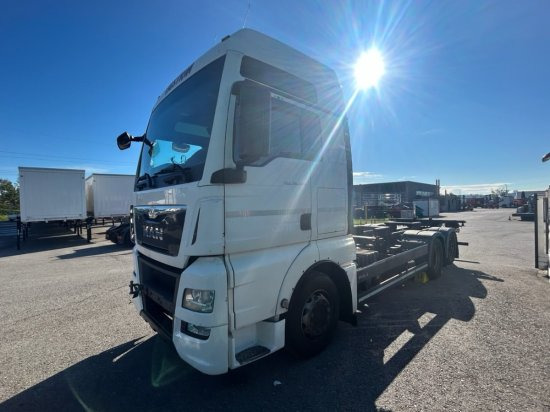 MAN TGX 26.440 BDF, XXL, Retarder, Automatik, E6, Liftachse, Motorschaden, Kurbelwellenschaden - מוביל מכולות/ משאית החלפת גוף: תמונה 3 MAN TGX 26.440 BDF, XXL, Retarder, Automatik, E6, Liftachse, Motorschaden, Kurbelwellenschaden - מוביל מכולות/ משאית החלפת גוף: תמונה 3