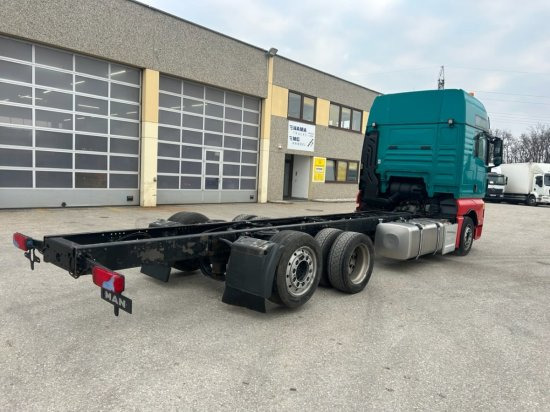 MAN TGX 26.500 XXL, 6x2, Jumbo, Liftachse, Intarder, Euro6, Full-Air - משאית עם שלדת תא: תמונה 4 MAN TGX 26.500 XXL, 6x2, Jumbo, Liftachse, Intarder, Euro6, Full-Air - משאית עם שלדת תא: תמונה 4