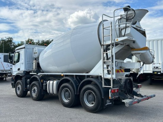 Mercedes-Benz Arocs 3743, 8x4 Betonmischer, Euro 6, 9m³ Liebherr Mischer - משאית מערבלת בטון: תמונה 4 Mercedes-Benz Arocs 3743, 8x4 Betonmischer, Euro 6, 9m³ Liebherr Mischer - משאית מערבלת בטון: תמונה 4