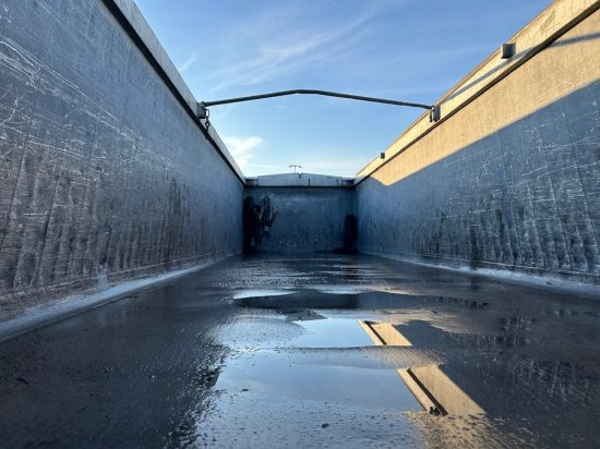 סמיטריילר עם מזהיר Schmitz SGF S3 Alu Kippmulde 34m³, Liftachse, Schmitz-Achsen, Rollplane, Podest: תמונה 7 סמיטריילר עם מזהיר Schmitz SGF S3 Alu Kippmulde 34m³, Liftachse, Schmitz-Achsen, Rollplane, Podest: תמונה 7