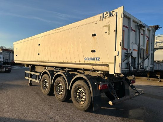סמיטריילר עם מזהיר Schmitz SGF S3 Alu Kippmulde 34m³, Liftachse, Schmitz-Achsen, Rollplane, Podest: תמונה 8 סמיטריילר עם מזהיר Schmitz SGF S3 Alu Kippmulde 34m³, Liftachse, Schmitz-Achsen, Rollplane, Podest: תמונה 8
