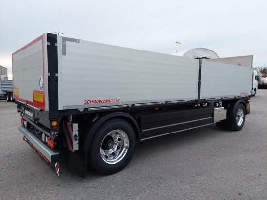 Schwarzmüller 2-Achs Jumbo-Baustoff-Plateauanhänger, BPW-Achsen, Alufelgen, - קרון נגרר צד נופל/ שטוח: תמונה 4 Schwarzmüller 2-Achs Jumbo-Baustoff-Plateauanhänger, BPW-Achsen, Alufelgen, - קרון נגרר צד נופל/ שטוח: תמונה 4