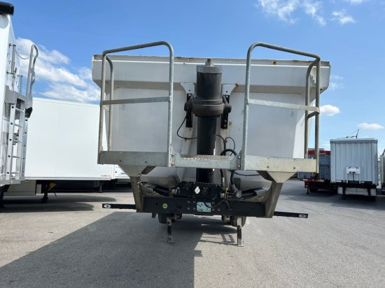 Schwarzmüller Kippmulde 25m³, SAF, Podest, HYVA - סמיטריילר עם מזהיר: תמונה 3 Schwarzmüller Kippmulde 25m³, SAF, Podest, HYVA - סמיטריילר עם מזהיר: תמונה 3
