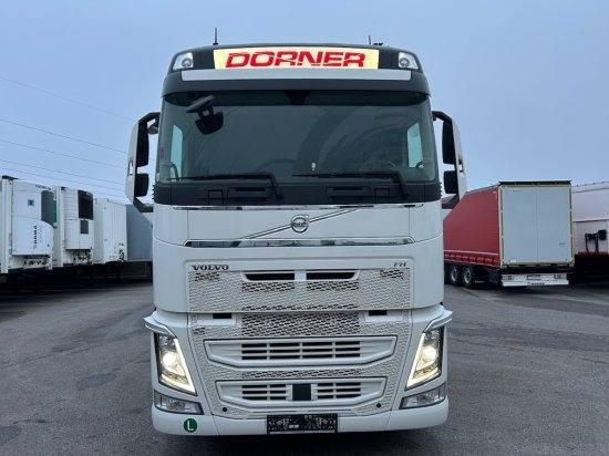 Volvo FH 500 6x2 Getränkekomplettzug, Orten Getränkeaufbau - משאית משקאות: תמונה 2 Volvo FH 500 6x2 Getränkekomplettzug, Orten Getränkeaufbau - משאית משקאות: תמונה 2