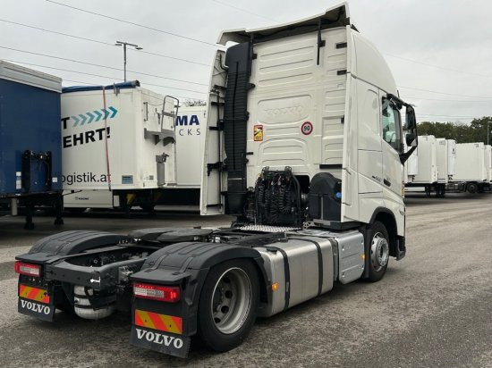 Volvo FH 500 E6, Low Deck, I-Shift, Voll-Luft, Standklima - יחידת טרקטור: תמונה 3 Volvo FH 500 E6, Low Deck, I-Shift, Voll-Luft, Standklima - יחידת טרקטור: תמונה 3