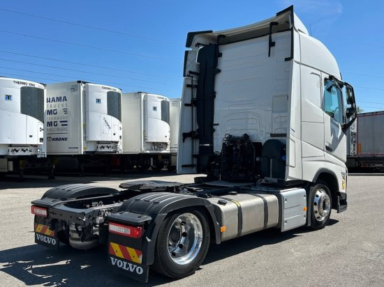 Volvo FH 500 XL, Alufelgen, Standklima, Voll-Luft - יחידת טרקטור: תמונה 5 Volvo FH 500 XL, Alufelgen, Standklima, Voll-Luft - יחידת טרקטור: תמונה 5