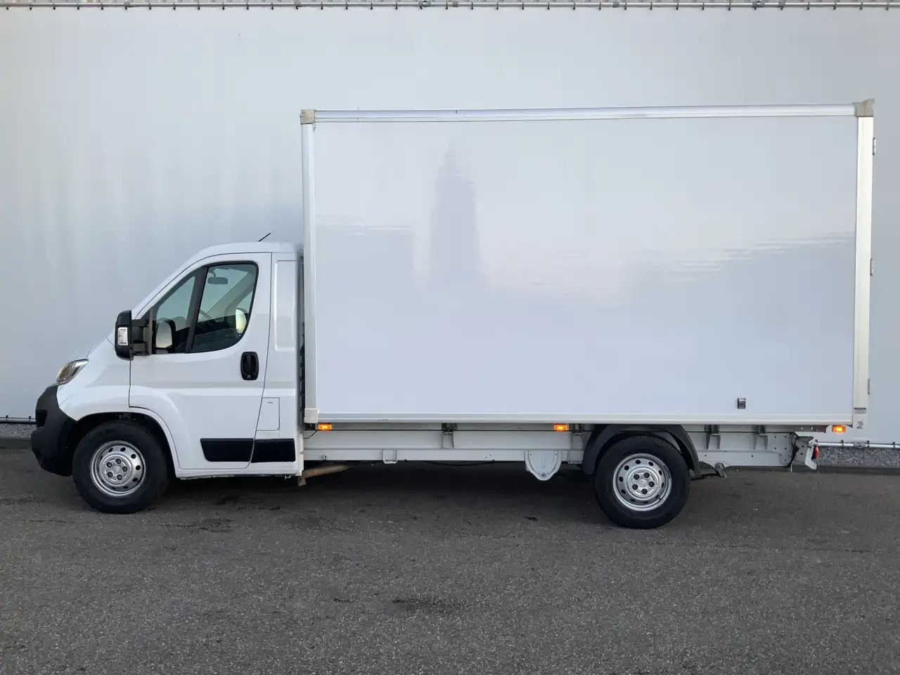 Citroen Jumper 2.2 BlueHDi 165 L3 3.5t Meubel bak & Deuren Airco - כלי רכב מסחרי עם תיבה: תמונה 3 Citroen Jumper 2.2 BlueHDi 165 L3 3.5t Meubel bak & Deuren Airco - כלי רכב מסחרי עם תיבה: תמונה 3