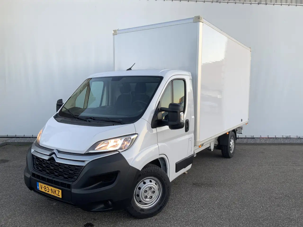 Citroen Jumper 2.2 BlueHDi 165 L3 3.5t Meubel bak & Deuren Airco - כלי רכב מסחרי עם תיבה: תמונה 1 Citroen Jumper 2.2 BlueHDi 165 L3 3.5t Meubel bak & Deuren Airco - כלי רכב מסחרי עם תיבה: תמונה 1