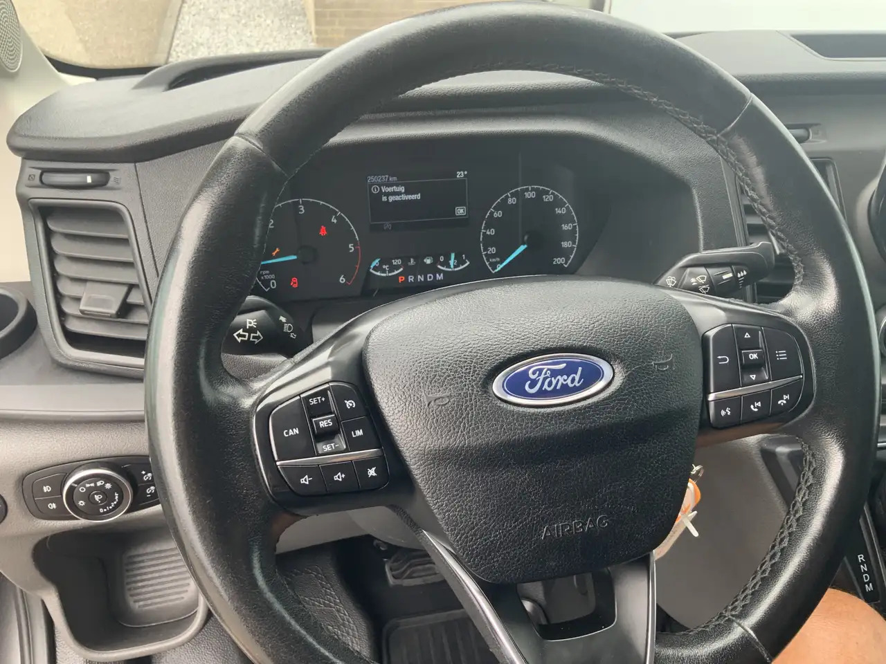 Ford Transit 350 2.0 TDCI L3H2 EXPORT !! Koel vries Automaat Tr - מכונות אחרות: תמונה 5 Ford Transit 350 2.0 TDCI L3H2 EXPORT !! Koel vries Automaat Tr - מכונות אחרות: תמונה 5