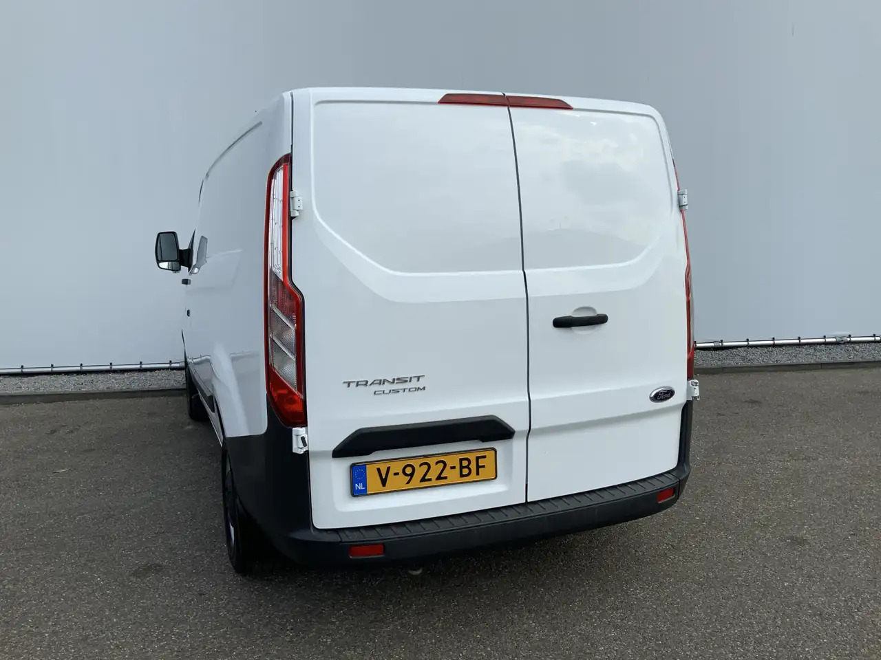 Ford Transit Custom 270 2.2 TDCI L1H1 Economy Edition Airco Cruise 3 Z - כלי רכב מסחרי עם לוח: תמונה 2 Ford Transit Custom 270 2.2 TDCI L1H1 Economy Edition Airco Cruise 3 Z - כלי רכב מסחרי עם לוח: תמונה 2