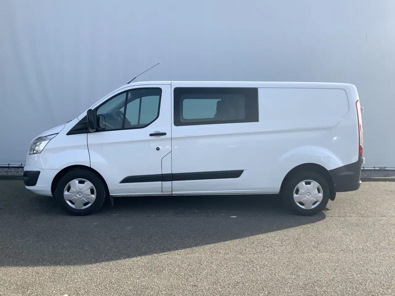 Ford Transit Custom 290 2.0 TDCI L2H1 6 Zits Trend DC Airco Cruise Tre - מכונות אחרות: תמונה 3 Ford Transit Custom 290 2.0 TDCI L2H1 6 Zits Trend DC Airco Cruise Tre - מכונות אחרות: תמונה 3