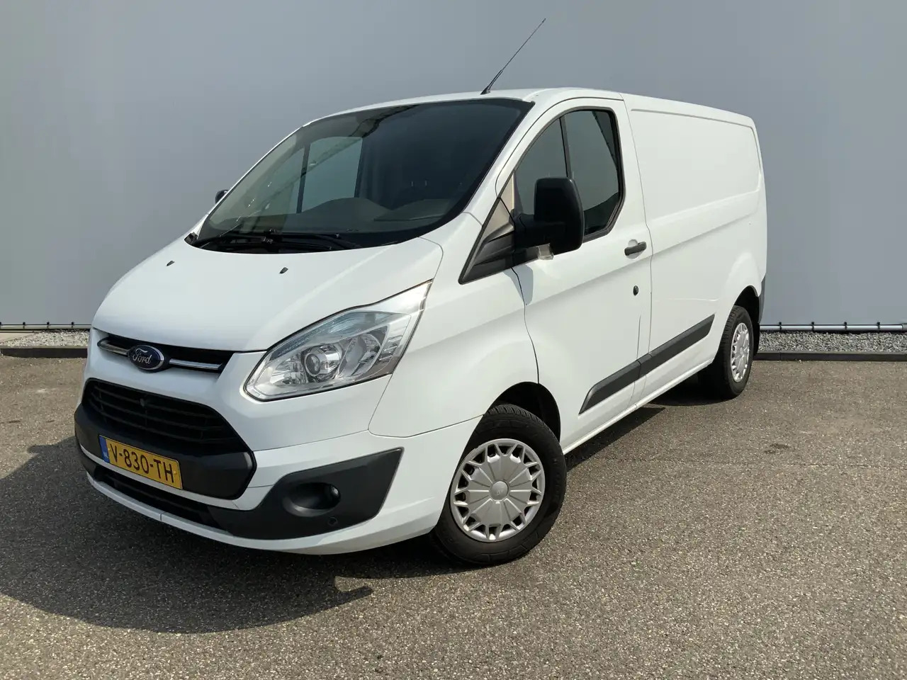 Ford Transit Custom 290 2.2 TDCI L1H2 Trend Airco Cruise 3 Zits Trekha - כלי רכב מסחרי עם לוח: תמונה 1 Ford Transit Custom 290 2.2 TDCI L1H2 Trend Airco Cruise 3 Zits Trekha - כלי רכב מסחרי עם לוח: תמונה 1