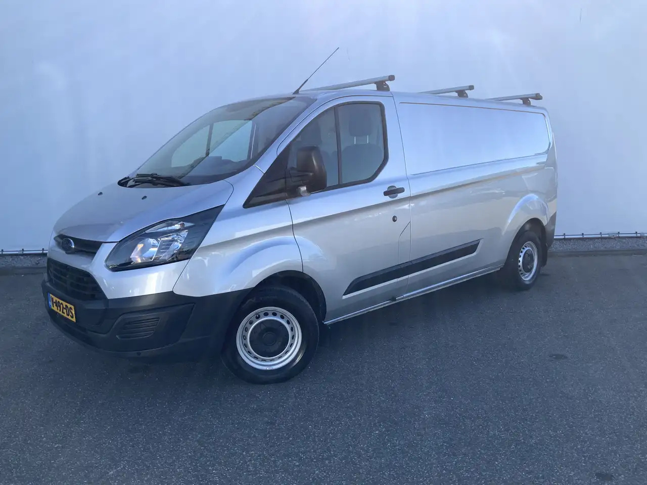 Ford Transit Custom 290 2.2 TDCI L2H1 Economy Edition Airco 3 Zits Tre - כלי רכב מסחרי עם לוח: תמונה 1 Ford Transit Custom 290 2.2 TDCI L2H1 Economy Edition Airco 3 Zits Tre - כלי רכב מסחרי עם לוח: תמונה 1