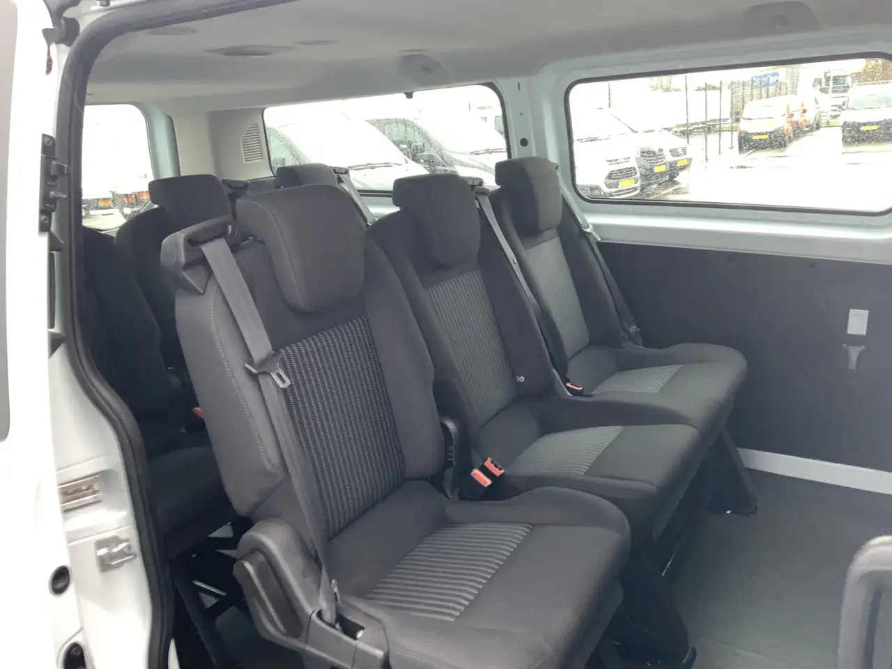 כלי רכב מסחרי לנוסעים Ford Transit Custom 300 2.2 TDCI L2H1 (11000,- ex btw /ex bpm)Trend: תמונה 11