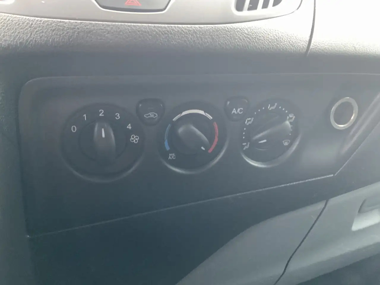 כלי רכב מסחרי לנוסעים Ford Transit Custom 300 2.2 TDCI L2H1 (11000,- ex btw /ex bpm)Trend: תמונה 19