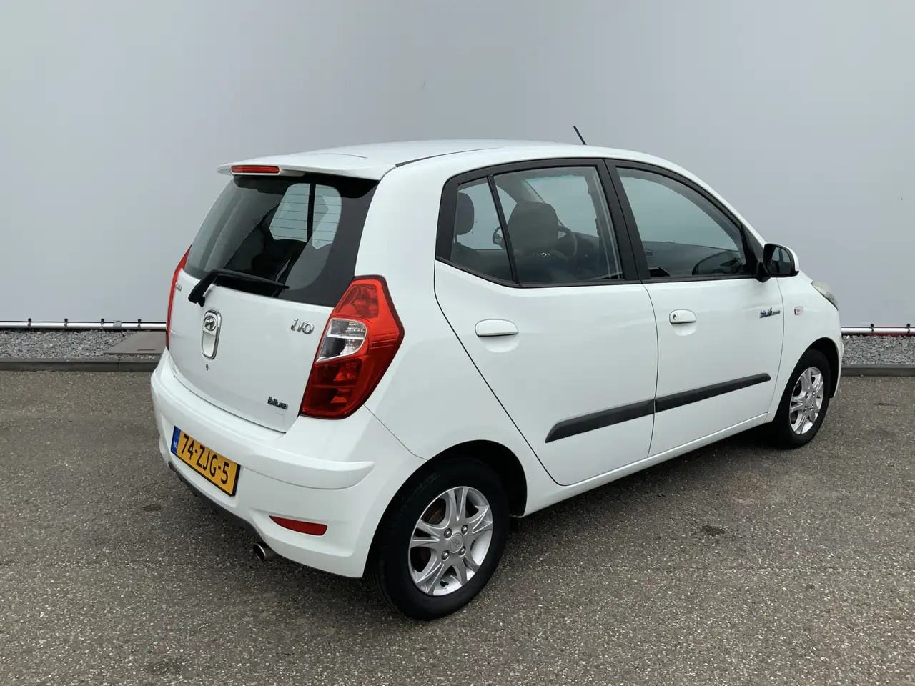 Hyundai i10 1.0 Pro 54083 KM! Airco, Lichtmetalen Wielen! - האצ'בק: תמונה 5 Hyundai i10 1.0 Pro 54083 KM! Airco, Lichtmetalen Wielen! - האצ'בק: תמונה 5