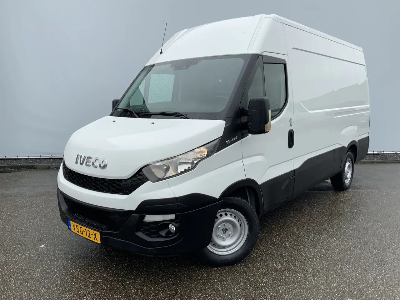 Iveco Daily 35S13V 2.3 352 H2 L3 Airco 3 Zits Opstap Euro 5 - כלי רכב מסחרי עם לוח: תמונה 1 Iveco Daily 35S13V 2.3 352 H2 L3 Airco 3 Zits Opstap Euro 5 - כלי רכב מסחרי עם לוח: תמונה 1