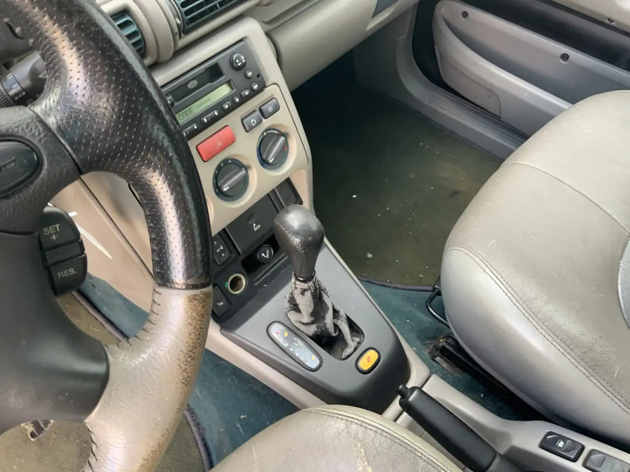 Land Rover Freelander Hardback 2.0 Td4 S Hard Top Grijs Kenteken Automaa - SUV: תמונה 5 Land Rover Freelander Hardback 2.0 Td4 S Hard Top Grijs Kenteken Automaa - SUV: תמונה 5