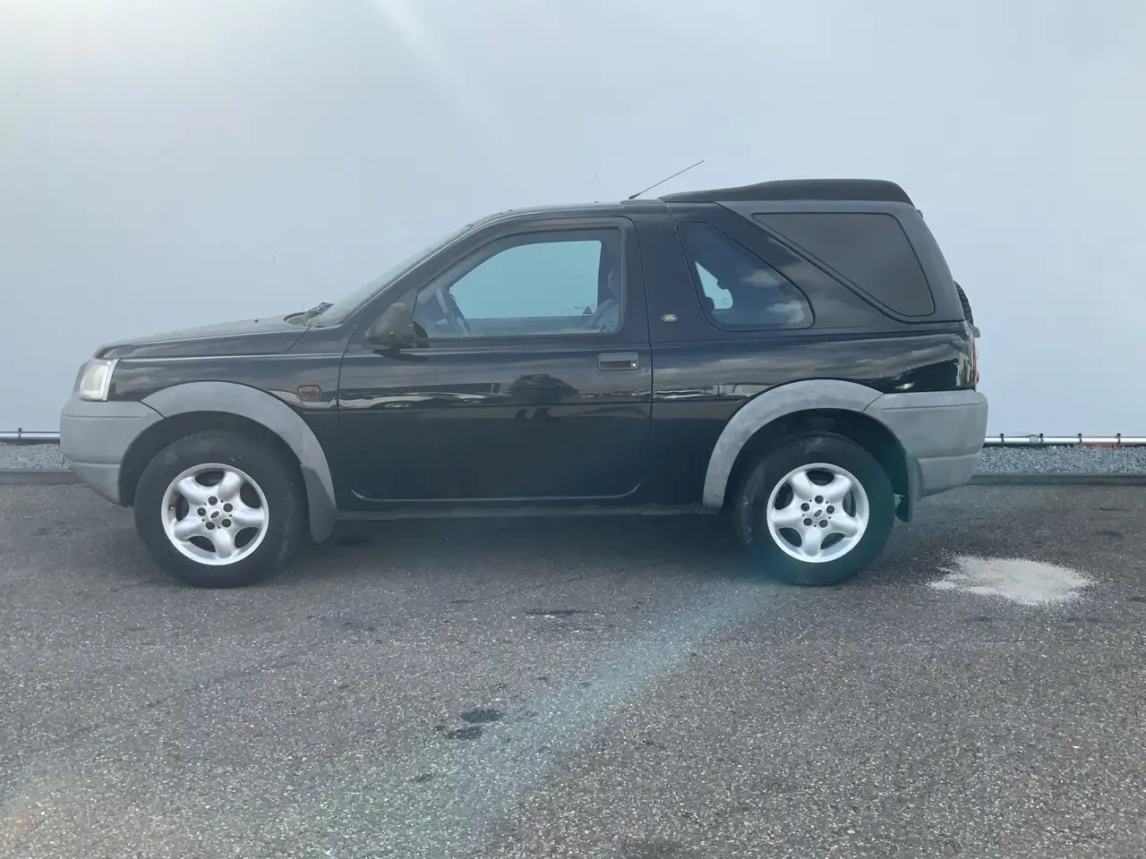 Land Rover Freelander Hardback 2.0 Td4 S Hard Top Grijs Kenteken Automaa - SUV: תמונה 3 Land Rover Freelander Hardback 2.0 Td4 S Hard Top Grijs Kenteken Automaa - SUV: תמונה 3