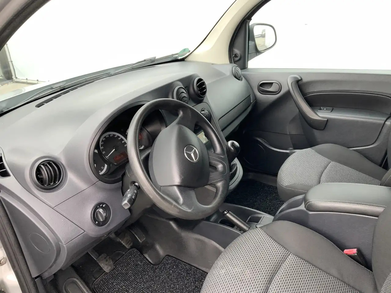Mercedes-Benz Citan 109 CDI BlueEFFICIENCY Business Ambition Airco Tre - כלי רכב מסחרי קטן: תמונה 5 Mercedes-Benz Citan 109 CDI BlueEFFICIENCY Business Ambition Airco Tre - כלי רכב מסחרי קטן: תמונה 5