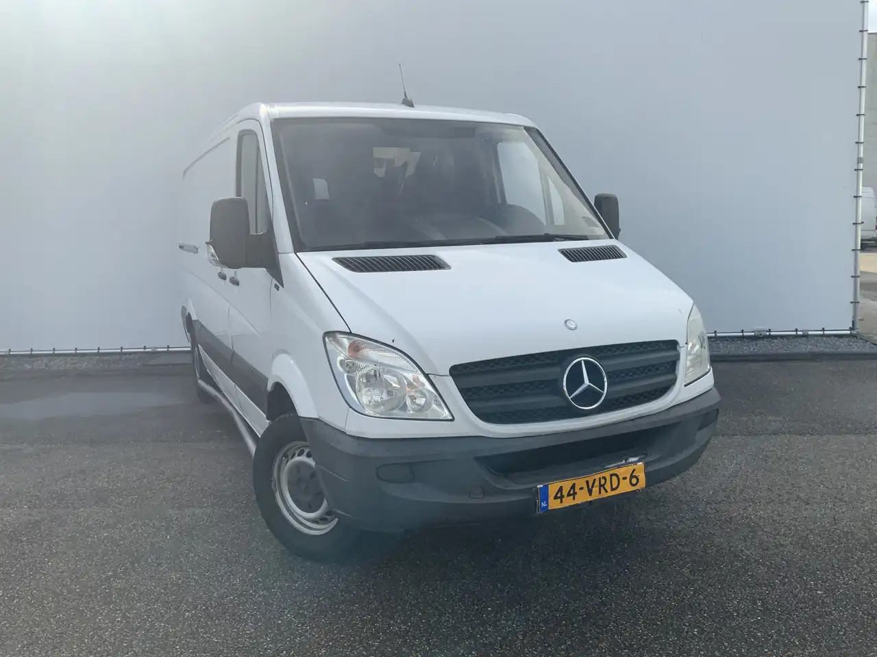 כלי רכב מסחרי עם לוח Mercedes-Benz Sprinter 211 2.2 CDI 366 L2 H1 Automaat 3 Zits Side Bar Tre: תמונה 14