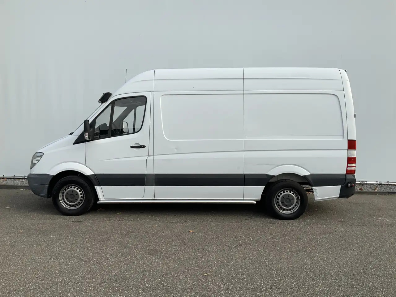 Mercedes-Benz Sprinter 211 2.2 CDI L2H2 Airco 3 Zits Trekhaak 2000 kg Sid - כלי רכב מסחרי עם לוח: תמונה 3 Mercedes-Benz Sprinter 211 2.2 CDI L2H2 Airco 3 Zits Trekhaak 2000 kg Sid - כלי רכב מסחרי עם לוח: תמונה 3