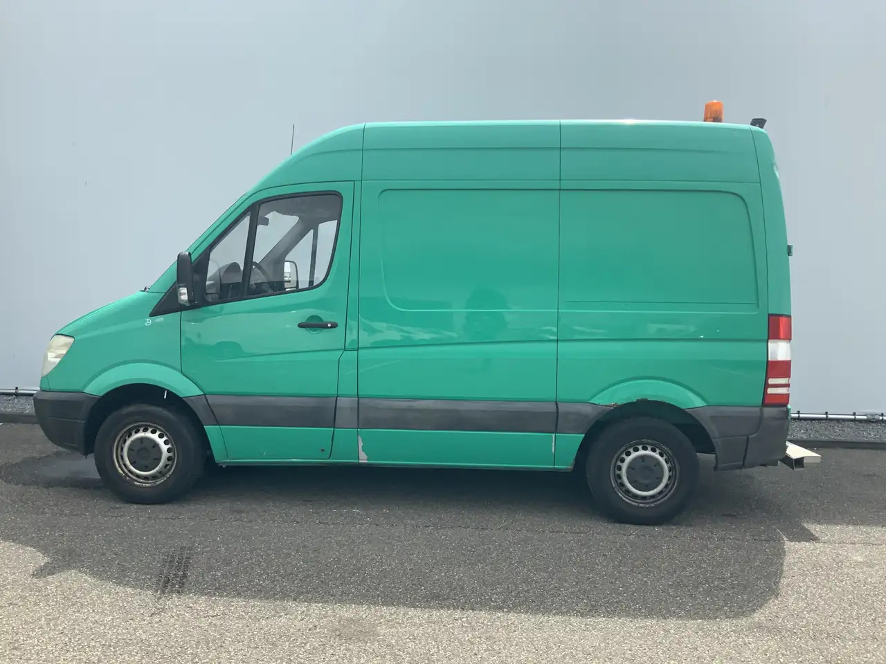 Mercedes-Benz Sprinter 311 2.2 CDI 325 H2 L1 Zits 3 Trekhaak 2800 kg & Op - כלי רכב מסחרי קטן: תמונה 3 Mercedes-Benz Sprinter 311 2.2 CDI 325 H2 L1 Zits 3 Trekhaak 2800 kg & Op - כלי רכב מסחרי קטן: תמונה 3