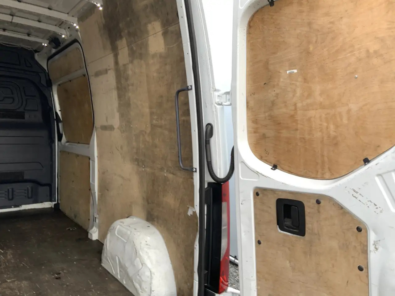 כלי רכב מסחרי עם לוח Mercedes-Benz Sprinter 311 2.2 CDI L2H2 Automaat Airco 3 Zits Imperiaal T: תמונה 16