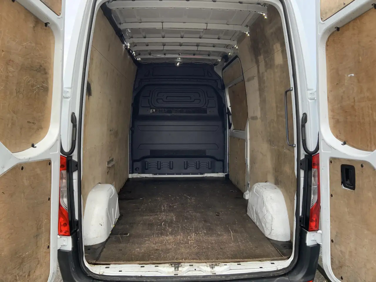 כלי רכב מסחרי עם לוח Mercedes-Benz Sprinter 311 2.2 CDI L2H2 Automaat Airco 3 Zits Imperiaal T: תמונה 8