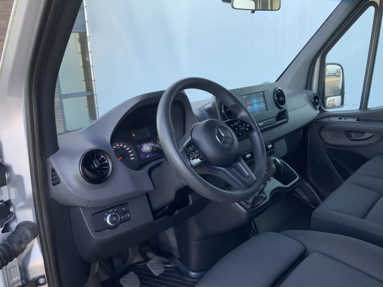 Mercedes-Benz Sprinter 314 2.2 CDI L2H2 Airco Cruise 3 Zits Trekhaak 2000 - כלי רכב מסחרי עם לוח: תמונה 4 Mercedes-Benz Sprinter 314 2.2 CDI L2H2 Airco Cruise 3 Zits Trekhaak 2000 - כלי רכב מסחרי עם לוח: תמונה 4