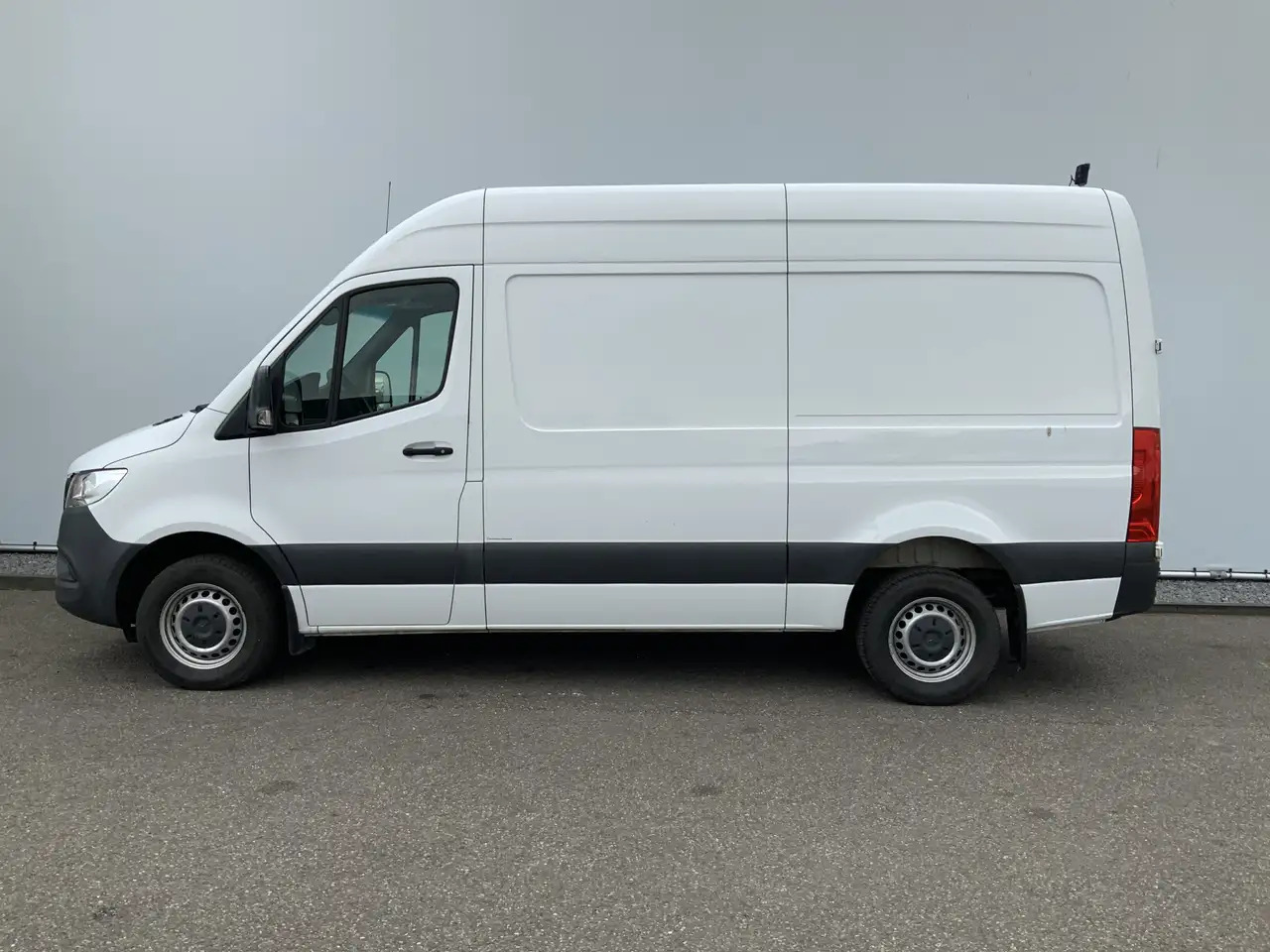 Mercedes-Benz Sprinter 316 2.2 CDI L2H2 Airco Cruise Camera Navi Trekhaak - כלי רכב מסחרי עם לוח: תמונה 3 Mercedes-Benz Sprinter 316 2.2 CDI L2H2 Airco Cruise Camera Navi Trekhaak - כלי רכב מסחרי עם לוח: תמונה 3