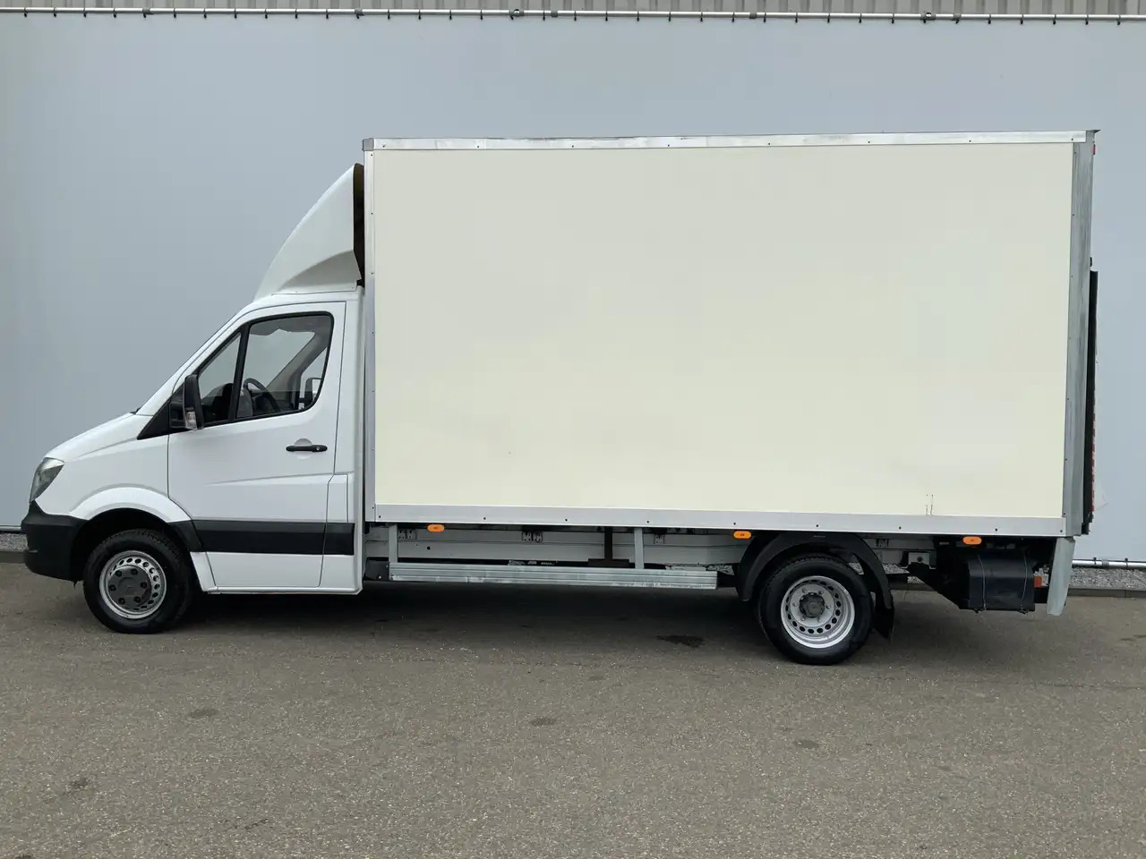 Mercedes-Benz Sprinter 513 2.2 CDI 432 Meubelbak&Lift Zijdeur Cruise 3 Zi - כלי רכב מסחרי עם תיבה: תמונה 3 Mercedes-Benz Sprinter 513 2.2 CDI 432 Meubelbak&Lift Zijdeur Cruise 3 Zi - כלי רכב מסחרי עם תיבה: תמונה 3