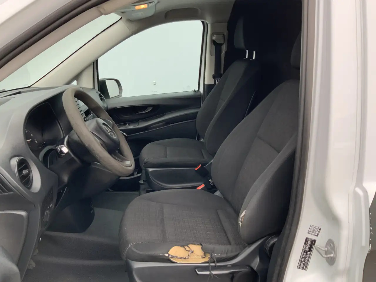 Mercedes-Benz Vito 111 CDI Functional Airco Trekhaak 2000 kg (Schades - כלי רכב מסחרי עם לוח: תמונה 4 Mercedes-Benz Vito 111 CDI Functional Airco Trekhaak 2000 kg (Schades - כלי רכב מסחרי עם לוח: תמונה 4
