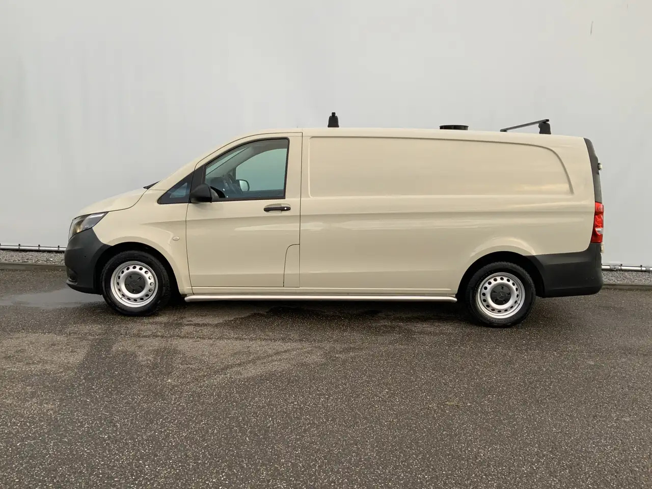 Mercedes-Benz Vito 114 CDI Extra L3 Automaat Airco Cruise Camera Trek - כלי רכב מסחרי עם לוח: תמונה 4 Mercedes-Benz Vito 114 CDI Extra L3 Automaat Airco Cruise Camera Trek - כלי רכב מסחרי עם לוח: תמונה 4