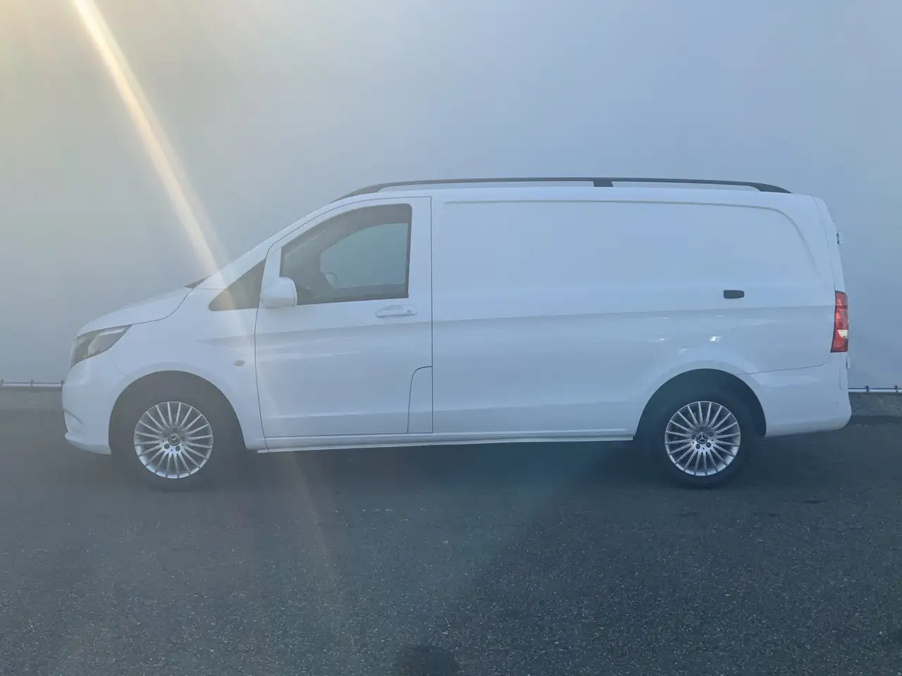 Mercedes-Benz Vito 116 CDI Lang Airco Cruise Navi 3 Zits Alu Velg Tre - כלי רכב מסחרי עם לוח: תמונה 2 Mercedes-Benz Vito 116 CDI Lang Airco Cruise Navi 3 Zits Alu Velg Tre - כלי רכב מסחרי עם לוח: תמונה 2