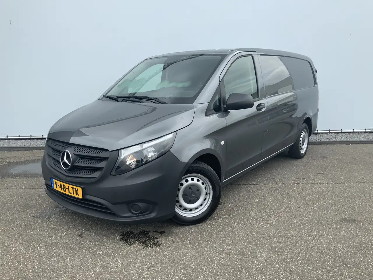 Mercedes-Benz Vito 116 CDI Lang Automaat Airco Cruise amera Navi Trek - כלי רכב מסחרי עם לוח: תמונה 1 Mercedes-Benz Vito 116 CDI Lang Automaat Airco Cruise amera Navi Trek - כלי רכב מסחרי עם לוח: תמונה 1