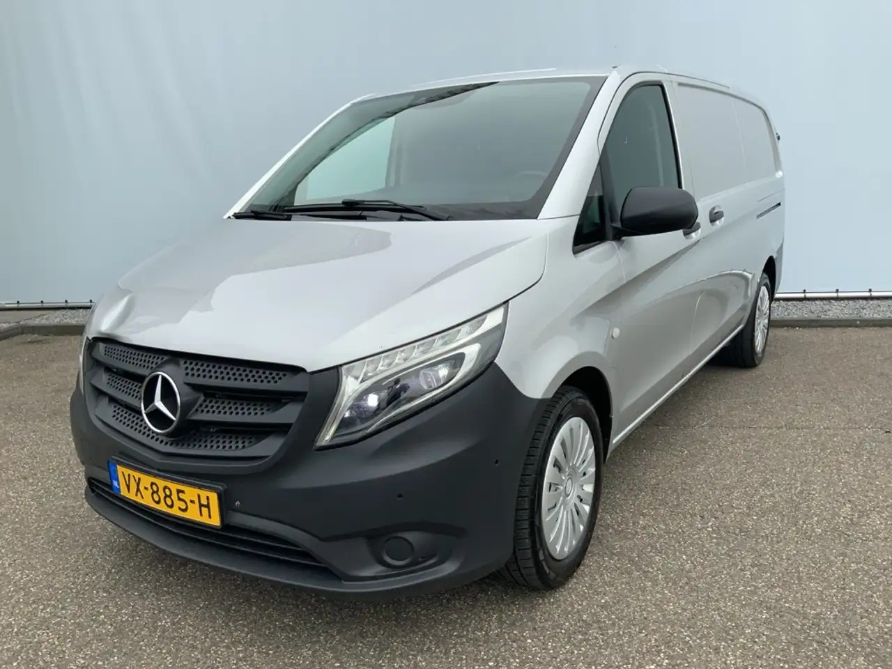 Mercedes-Benz Vito 119 CDI Lang Automaat Airco Cruise Trekhaak 2500 k - כלי רכב מסחרי עם לוח: תמונה 1 Mercedes-Benz Vito 119 CDI Lang Automaat Airco Cruise Trekhaak 2500 k - כלי רכב מסחרי עם לוח: תמונה 1