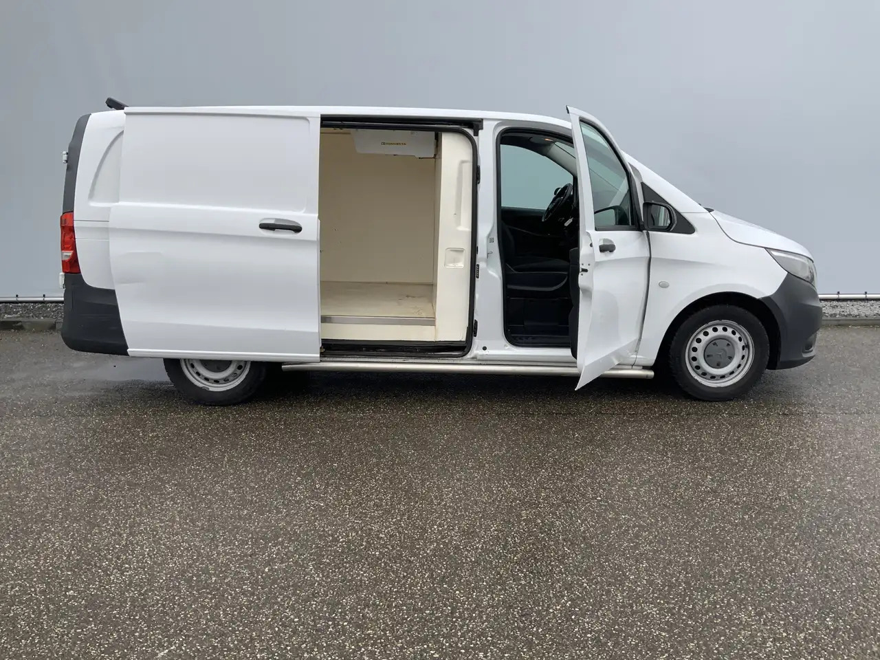 Mercedes-Benz Vito koeling konvekta Koelauto 111 CDI Functional Lang - כלי רכב מסחרי לקירור: תמונה 4 Mercedes-Benz Vito koeling konvekta Koelauto 111 CDI Functional Lang - כלי רכב מסחרי לקירור: תמונה 4