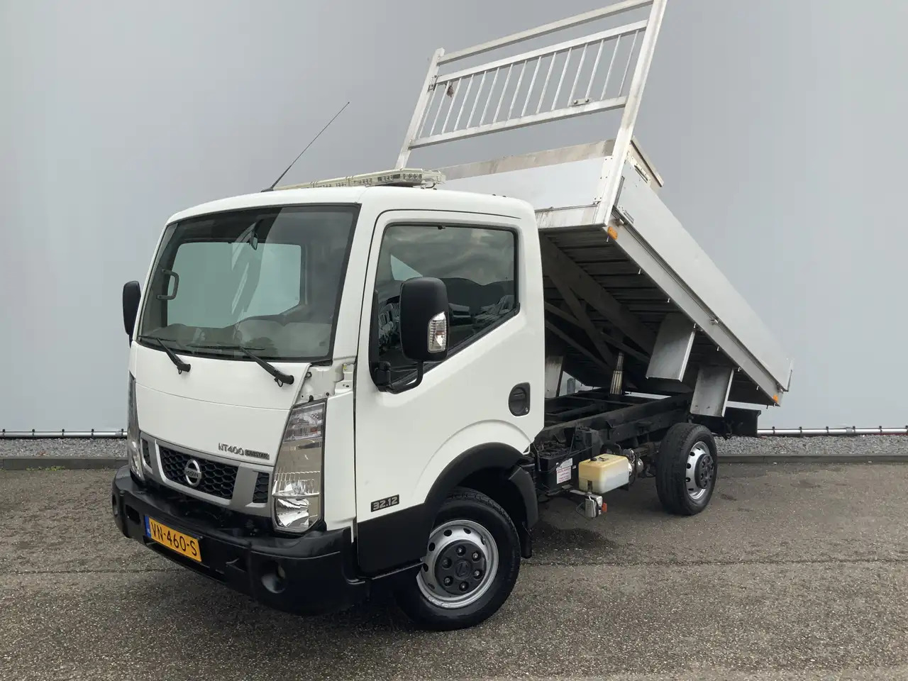 Nissan NT400 32.12 2.5 dCi 250 Kipper Trekhaak 2000 kg 3 - כלי רכב מסחרי מזהיר: תמונה 1 Nissan NT400 32.12 2.5 dCi 250 Kipper Trekhaak 2000 kg 3 - כלי רכב מסחרי מזהיר: תמונה 1