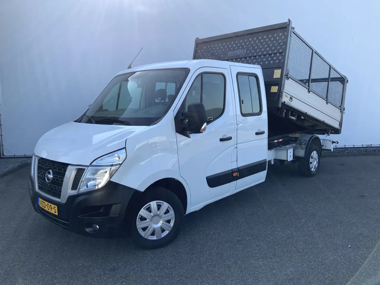 Nissan NV400 2.3 dCi L3H1 Dub Cab 3 Zijde Kipper Airco Bakmaat - כלי רכב מסחרי מזהיר: תמונה 1 Nissan NV400 2.3 dCi L3H1 Dub Cab 3 Zijde Kipper Airco Bakmaat - כלי רכב מסחרי מזהיר: תמונה 1