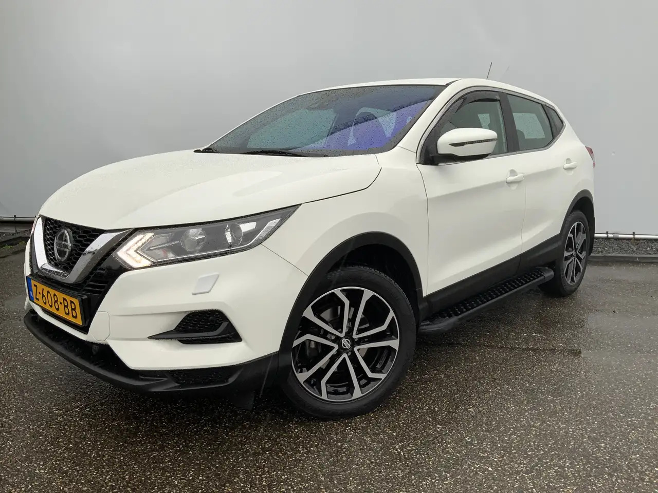 Nissan Qashqai 1.3 DIG-T Visia A SUV Airco Cruise Groot Scherm Na - SUV: תמונה 1 Nissan Qashqai 1.3 DIG-T Visia A SUV Airco Cruise Groot Scherm Na - SUV: תמונה 1